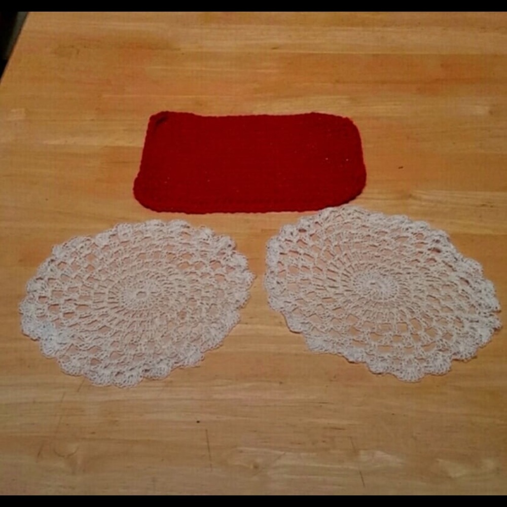 🧁Red & White Crocheted Doille & Potholder Set🍿